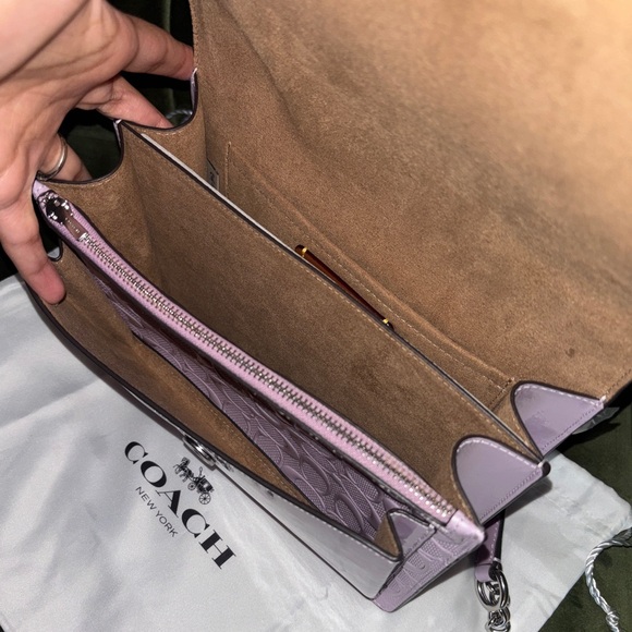 NWT Coach Klare Crossbody Lilac Embossed Signature Chain Shoulder Bag - Picture 9 of 11